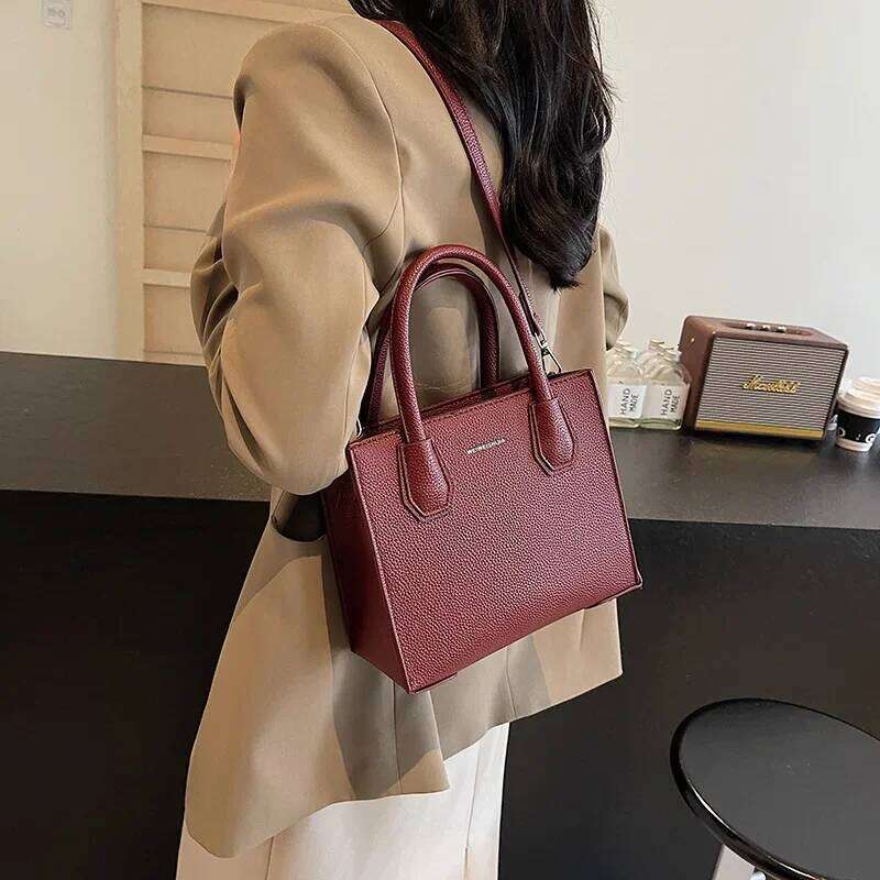 Women's Bags Designer Spring New: Women's Niche Fashion Handbag. Simple Lychee Pattern Solid Color, Sophisticated Single Shoulder Messenger 