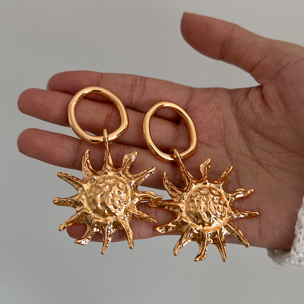 Newly Launched Trendy Alloy Earrings in European and American Style Simple Versatile and Exaggerated Sunflower Design