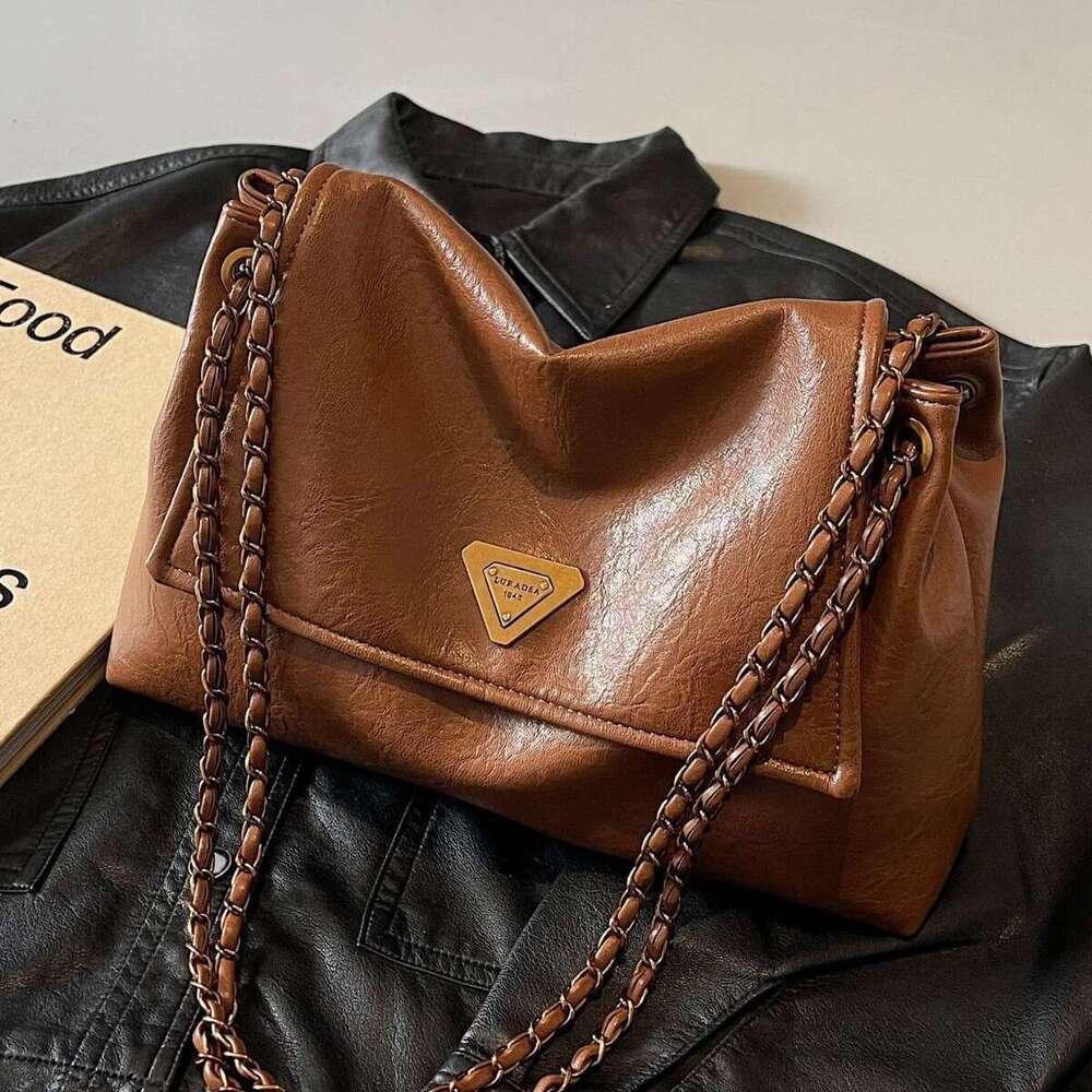 Women Vintage PU Shoulder Bags New Casual Chain Bags Underarm Bags Metal Buckle Trendy Versatile Crossbody Bag Fashion Chain Ladies Small Square Bags