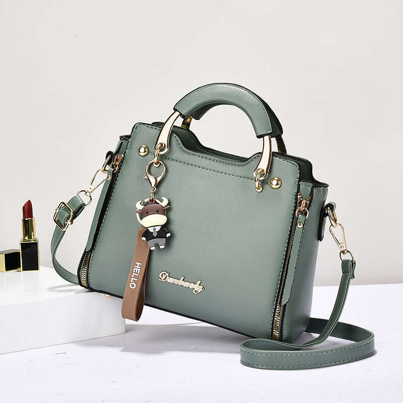 2025 New Korean Style Women's Large Capacity Fashionable Elegant Ladies Handheld Small Square Cartoon Accessories Shoulder Bag