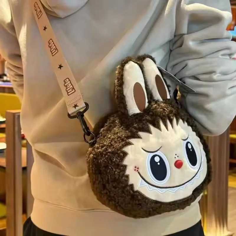 Pop Labubu Mart Urban Amusement Park Limited Edition Carto Cute S Plush Fur Large Capacity Crossbody Fem Bag
