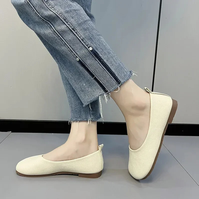 Womens Slip on Leather Loafers Spring Autumn Fashion Ballet Shoes Ladies Casual Round Toe Cute Flats Nurse Shoes Sneakers 250603