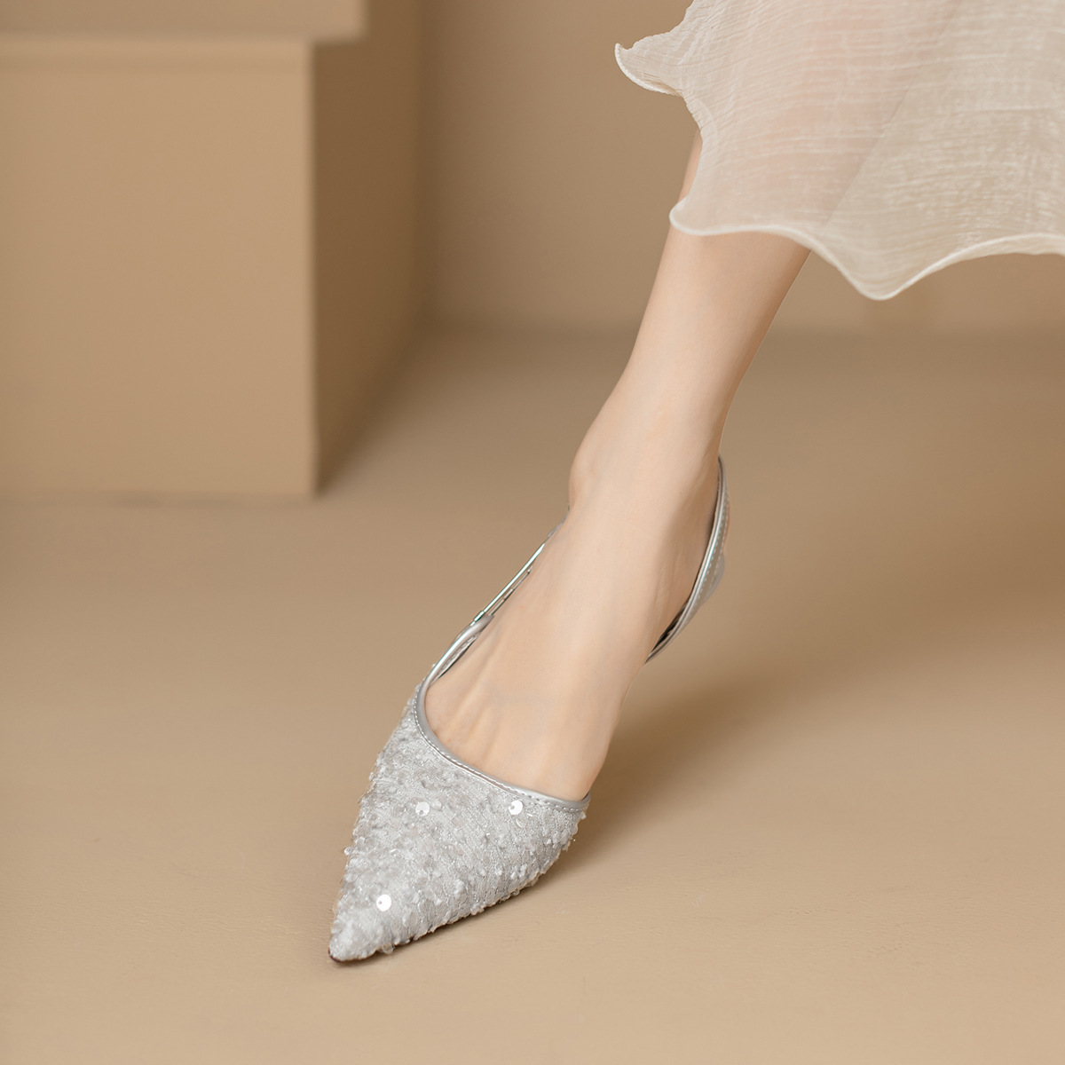 designer Sandals for Women 2025 New Summer, pointed-toe single shoes, sequined sandals, French niche style, toe caps, fairy shoes, high heels, Free sh