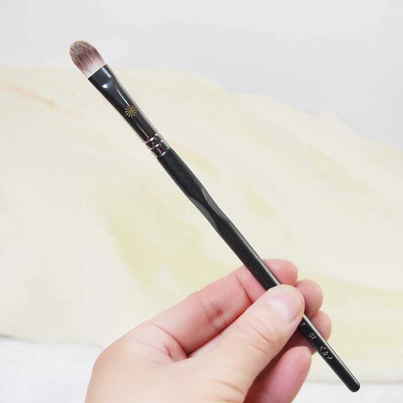 1pc/3pcs Detail concealer Makeup brushes Big small Conceal Make up brush cover up masks Eyeshadow Middle cosmetic tool 07 09 15W250605