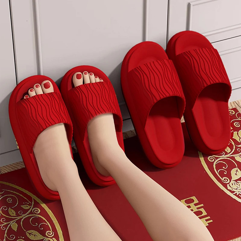 Soft Bottom Eva Cloud Slippers Women Red Thick Platform Pillow Slides Woman 2025 Summer Non Slip Beach Sandals Couple Flip Flops 250605