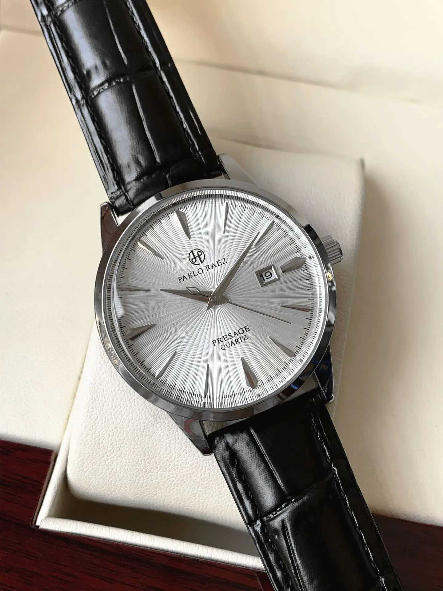 Top Brand Mens Watch Simple Business Waterproof Calendar Leather Strap Male Fashion Quartz Watches Gift Box Spare Battery Y250605