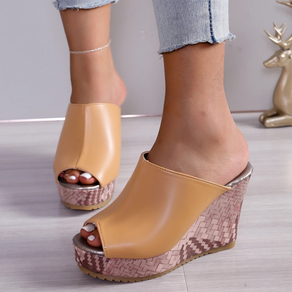 Women Wedges Sandals Summer Fashion Platform Slippers Peep Toe Super High Heels Sexy Mules Shoes Zapatos De Mujer 250605