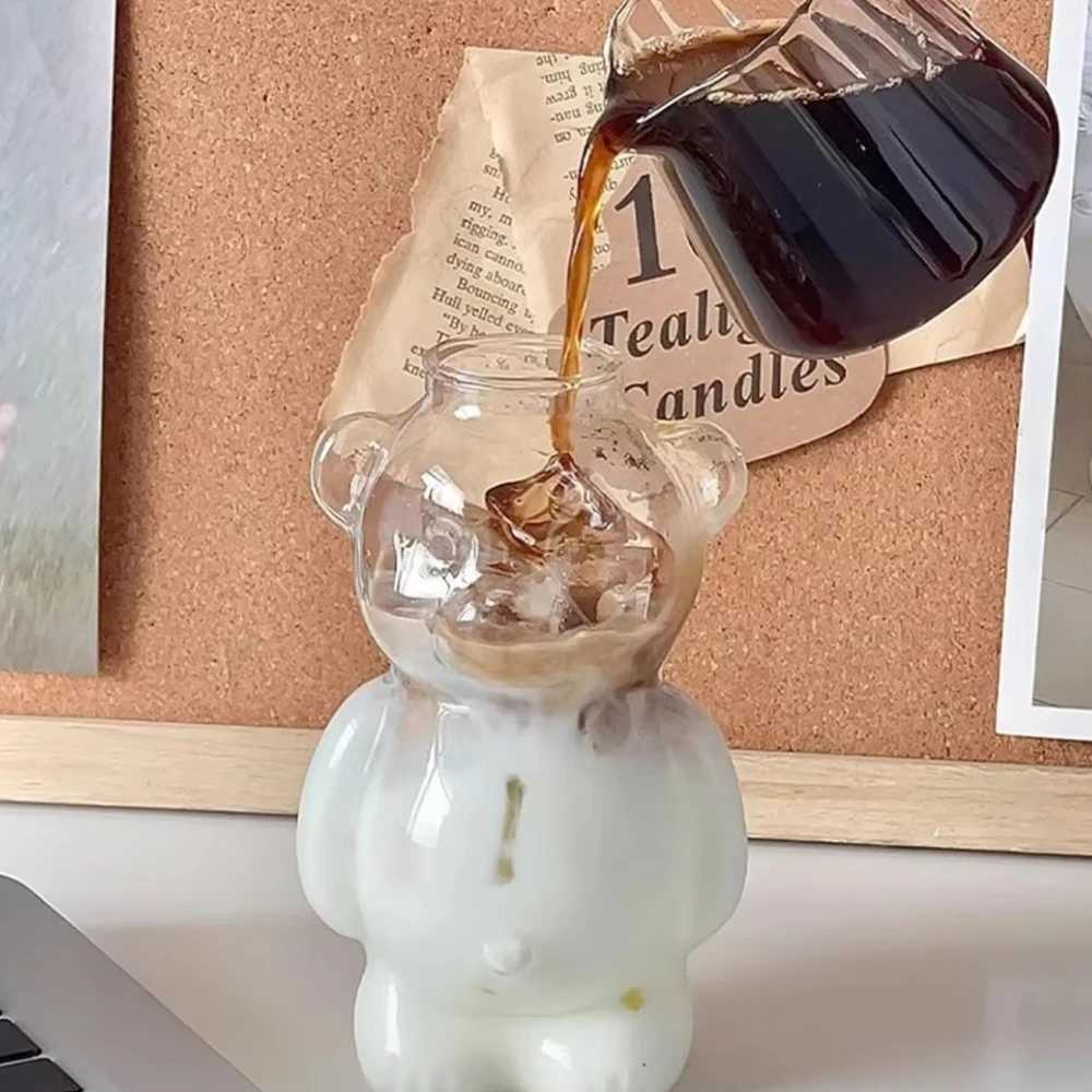 320ML Creative Cute Bear Coffee Mug with Straw Transparent Cup Beer Milk Coffee Water Cups Wholesale Glass Drinkware Mug Set X250605