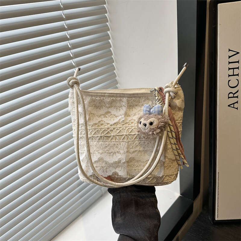 High-End Large Capacity Tote for Women 2025 New Fashion Cute Lace Underarm Commuter Versatile Shoulder Bag