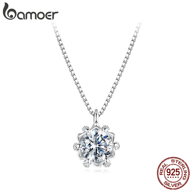 BAMOER Flower Buds Moissanite Necklace, 925 Sterling Silver Pendant Necklace with Box Chain for Women Romantic Jewellry Gift MSN050