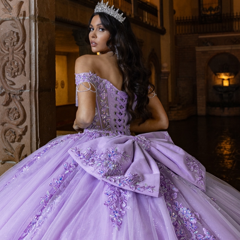 Luxury Lavender Shiny Off The Shoulder Ball Gown Quinceanera Dresses Appliques Lace Beads Bow Tull Sweet 16 Dress vestidos 15 Anos