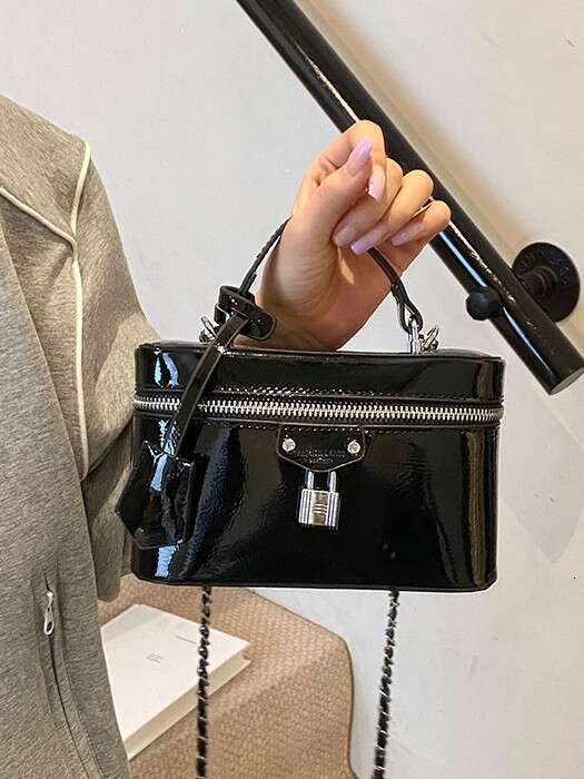 High-end Box Fashion Handbag Small Square 2025 New Versatile Exquisite Makeup Lipstick Bag