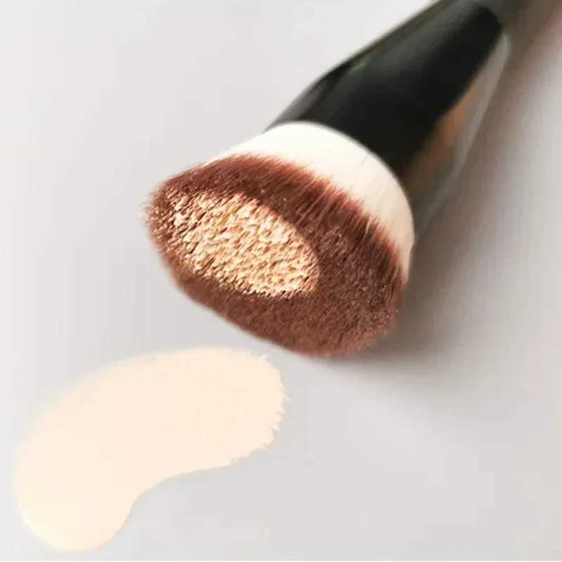 Flat Top Foundation Makeup Brushes Flat Angled Synthetic Hair Face Contour Foundation Liquid Cream Bronzer Buffing Makeup ToolW250605