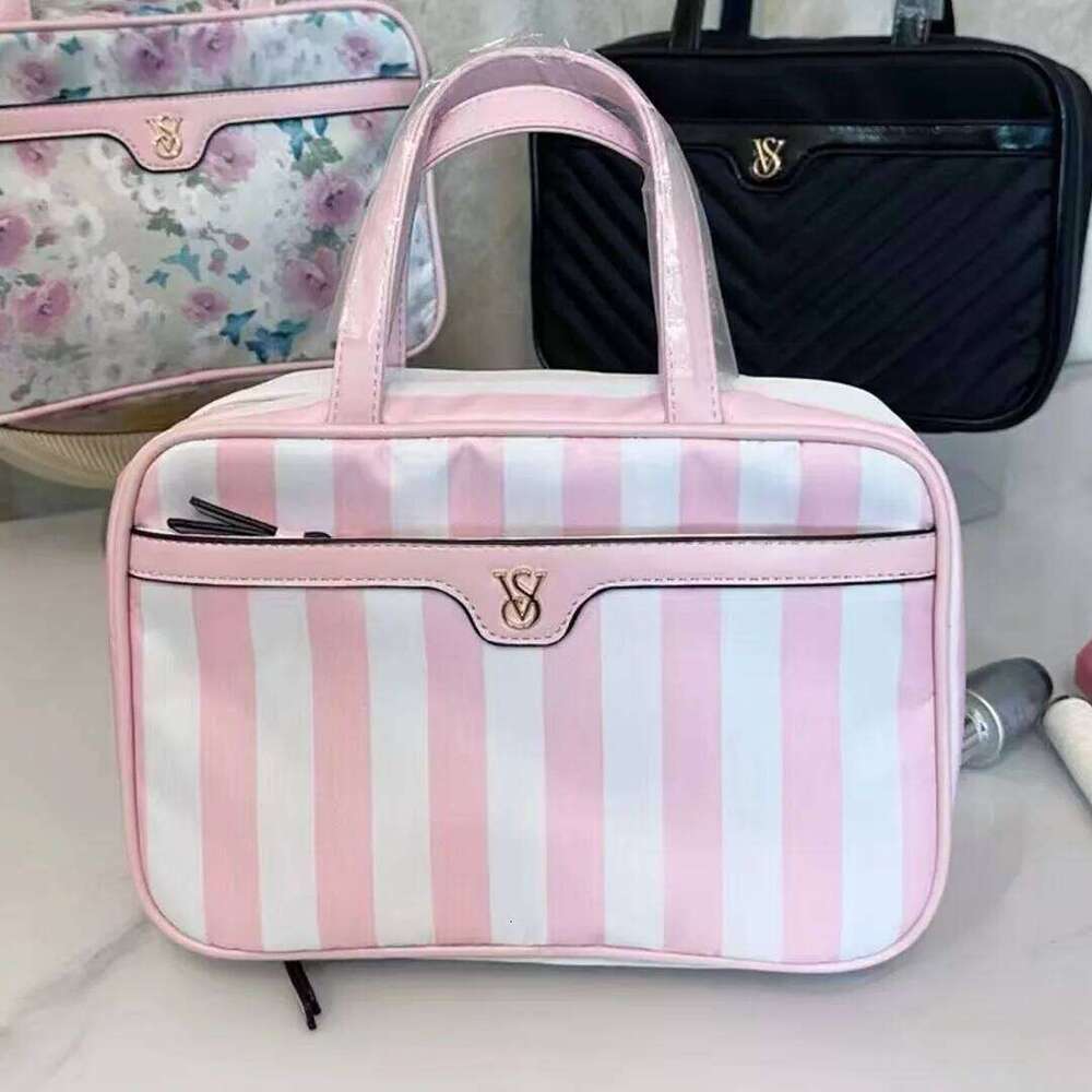 Women's Bags Designer Large Capacity Portable Toiletry For Women Double Layer Travel Cosmetic Clutch Bag With Hook High-Quality Kids' Bags