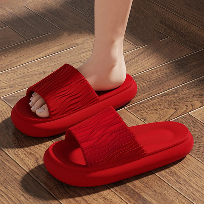 Soft Bottom Eva Cloud Slippers Women Red Thick Platform Pillow Slides Woman 2025 Summer Non Slip Beach Sandals Couple Flip Flops 250605