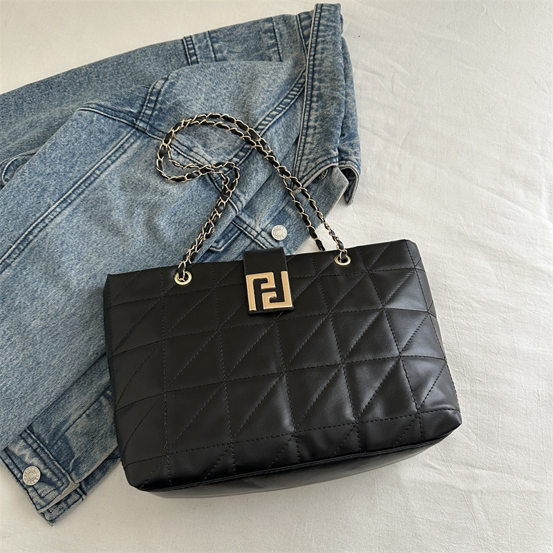 designer 2025 Trendy Casual Simple Large Capacity Bag Summer New Fashion Stylish Women's Shoulder Tote Bag