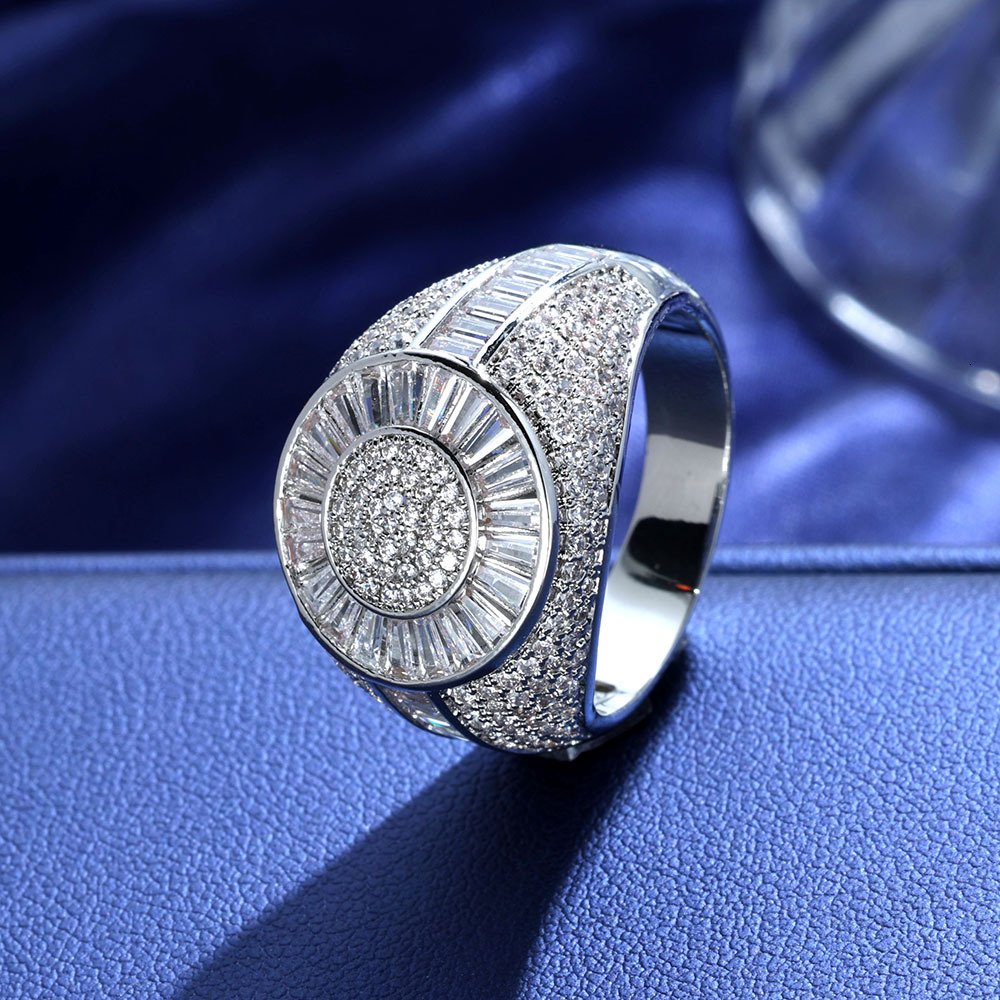 Hip hop T-block Moissanite circular ring high-end and trendy mens ring jewelry accessories moissanite