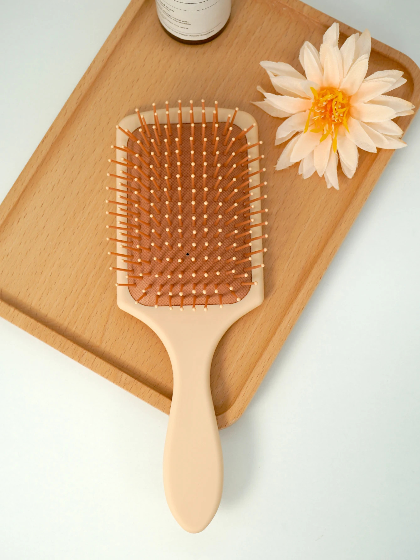 1pc Personalized Customized Air Cushion Hairbrush for Girls Bride Bridesmaid Party Valentines Day Halloween Christmas Gift 250603