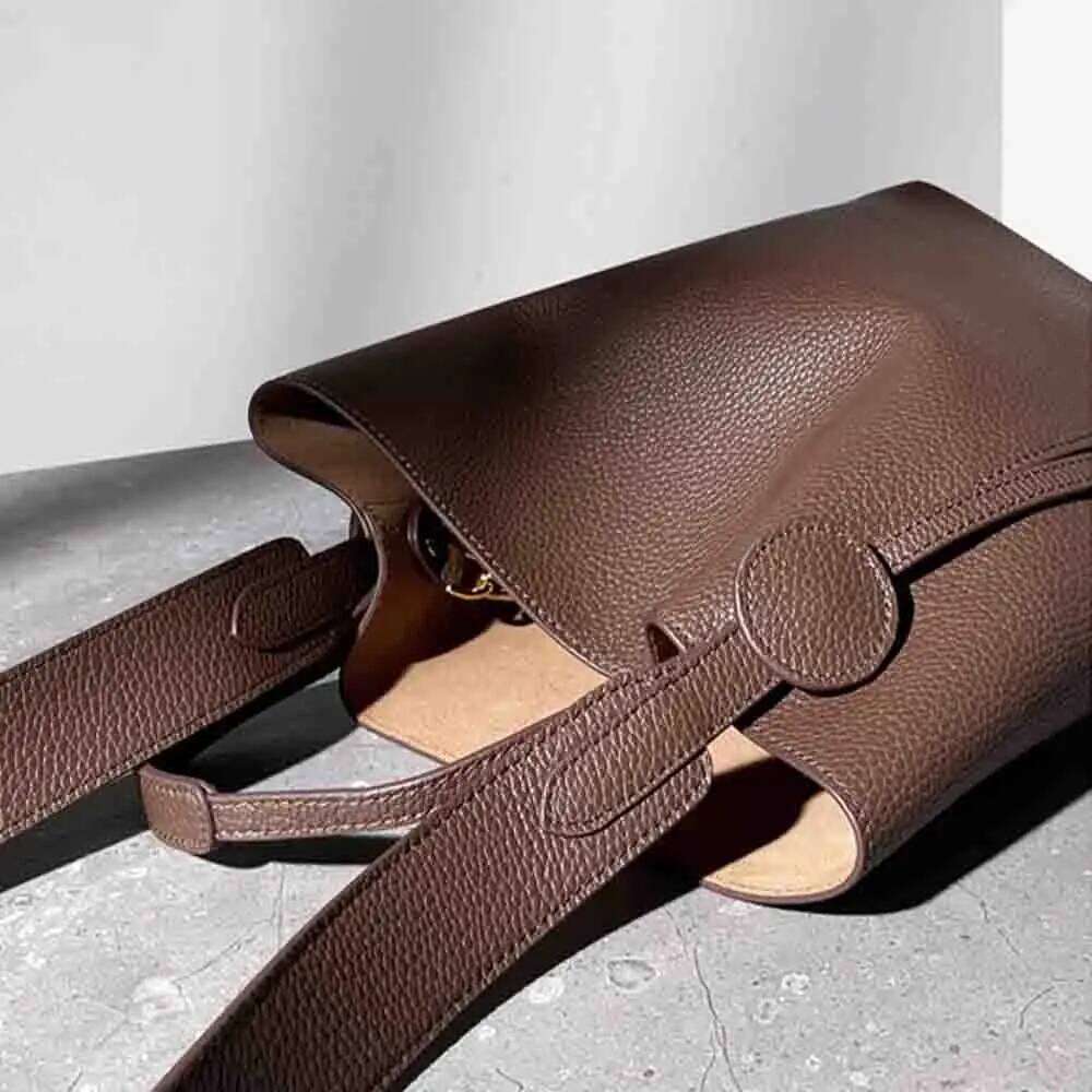 Motingsome Minimalism Fashion Women Bucket Genuine Leather Handbags And Purses Soft Calfskin Casual Tote Bag 2022 New