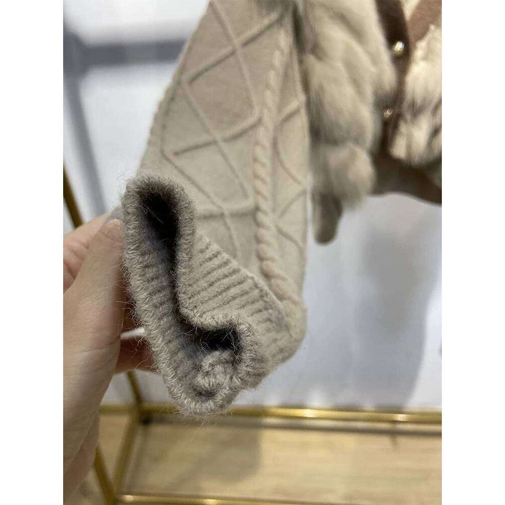 2024 Autumn Women Khaki Fox Sweater Real Fur Spring Special Design Knitted Jacket Wear