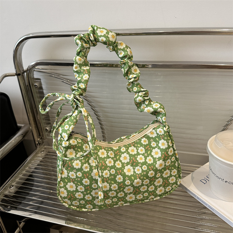 designer Large Capacity Shoulder Bag Summer Pleated Floral Underarm Bag 2025 New Niche Design Sweet Drawstring Commuter Bag