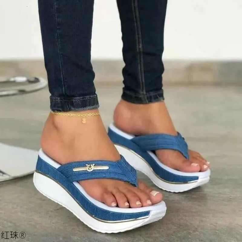 Womens 2024Slippers Summer Fashion Metal Button Slides Shoes Wedge Beach Sandals Women Outside Platform Leisure Flip Flops 250605