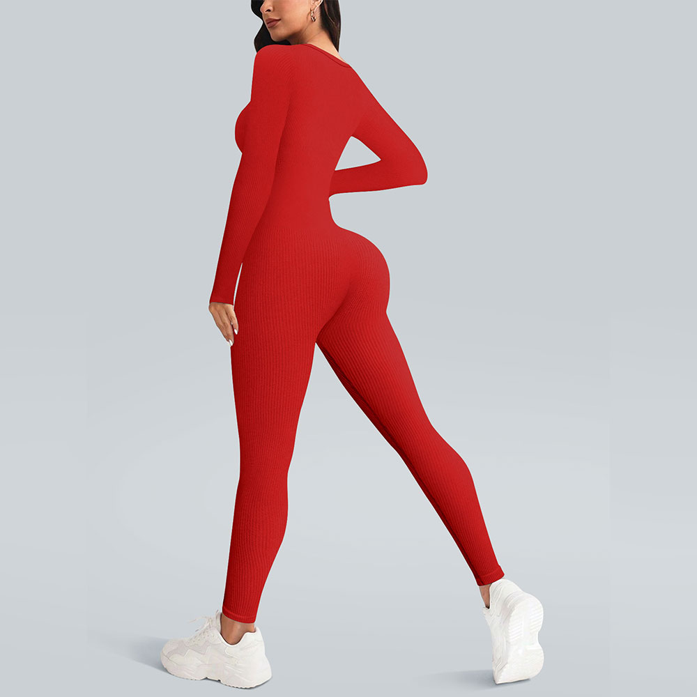 Compliant with ergonomics. Seamless sports outdoor fitness fit tight fitting long sleeved women's yoga jumpsuit