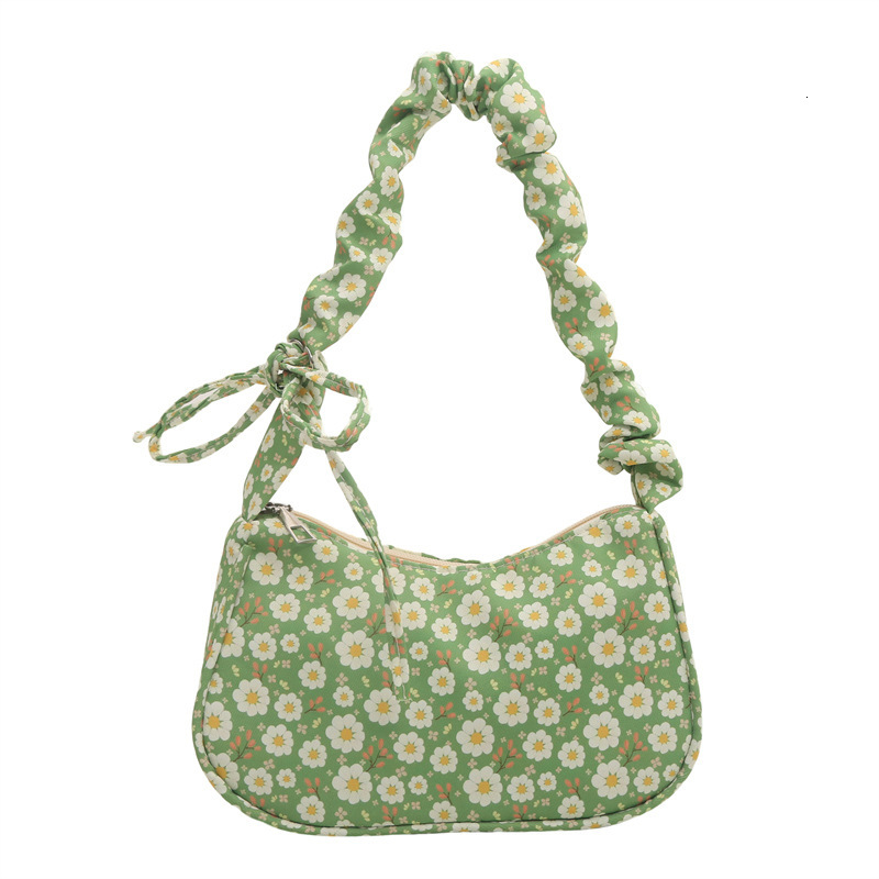designer Large Capacity Shoulder Bag Summer Pleated Floral Underarm Bag 2025 New Niche Design Sweet Drawstring Commuter Bag