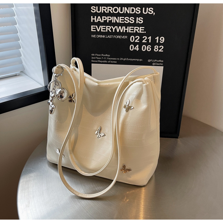 Top Brand High Quality New Style New Model Available Versatile Casual Simple Fashion Sense Butterfly Style Tote Shoulder Bag for Women New Free Delive