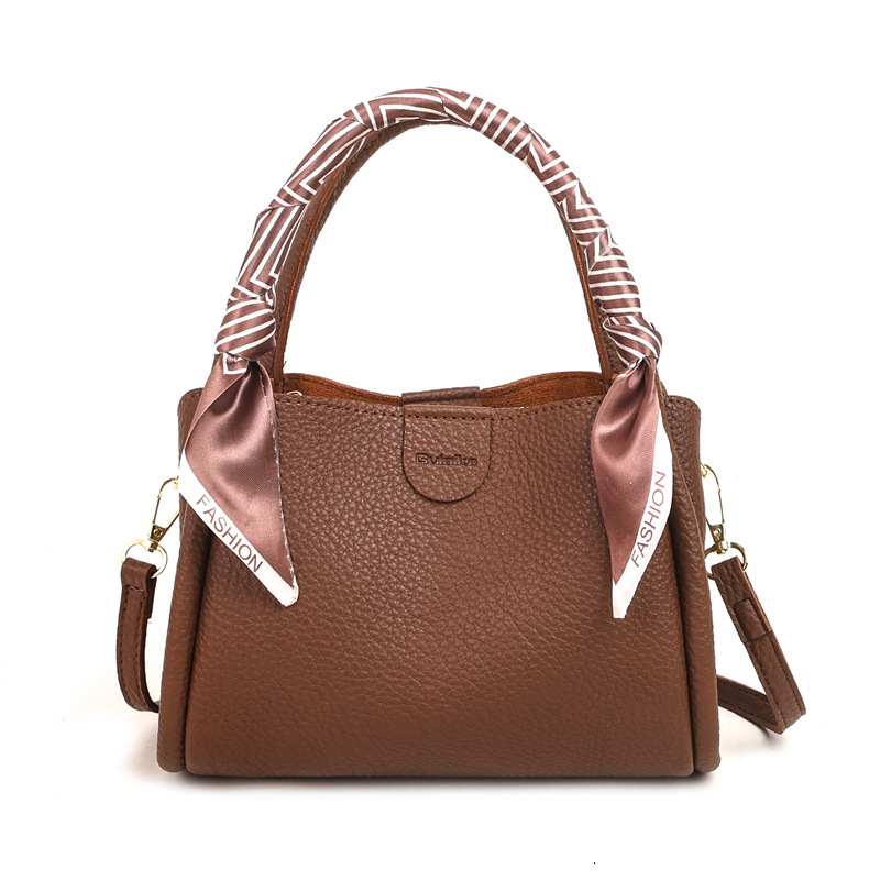 Free Shipping Designer Bag High End Temperament Handbag 2025 New Light Luxury Women's Fashionable And Versatile Single Shoulder Crossbody Bucket 