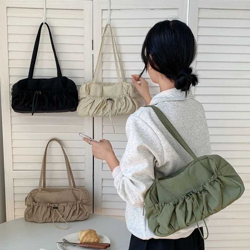 A Niche Commuting Single Shoulder Tote Bag with Pleats Luxurious Underarm Bag for Women Temperament High Capacity Nylon Handbag XJ250605