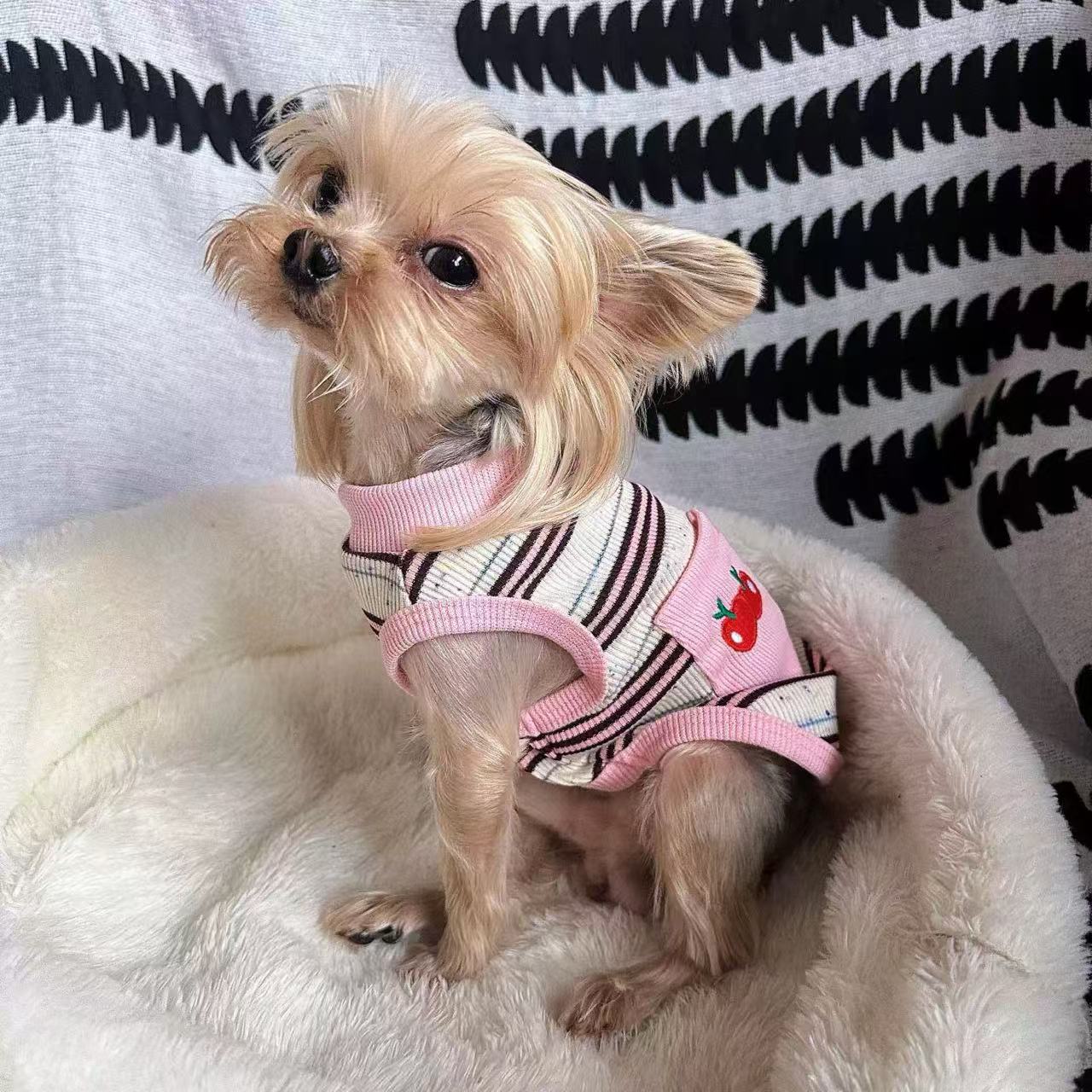 T00389 Spring and Summer Dog and Cat Clothes Pink Cherry Striped Thin Vest Yorkshire Teddy Puppy Kitten Clothes