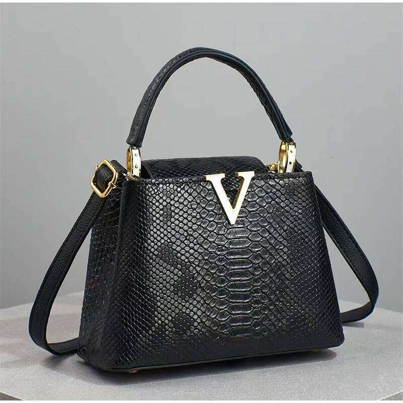 Women's Bags Designer Women's Snake Print V Letter Handbag Designer Exquisite Colorful Crossbody High Quality Ladies Leather Shoulder Bag