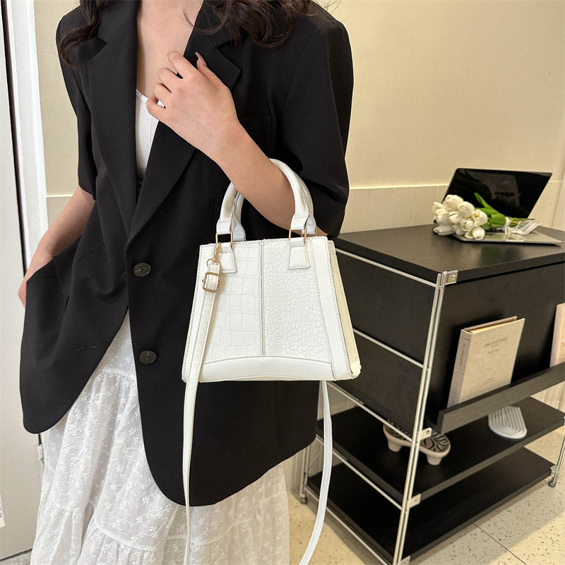 designer 2025 Spring/Summer New Fashion Stone Pattern Handbag Shoulder Crossbody Small Bag for Women Supports Wholesale and Mixed Orders