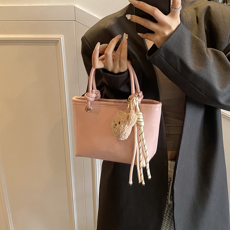 designer Fashion Simple Basket Bucket Bag for Women 2025 Summer New Casual Versatile Handbag Shoulder Crossbody Bag