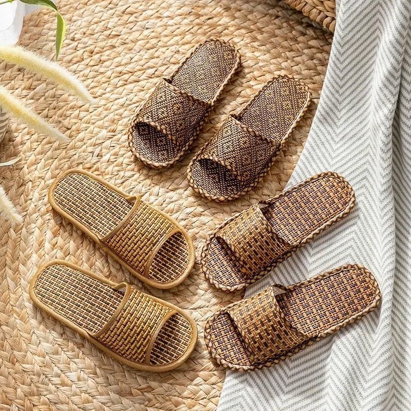 Designer Fashion Slippers Men's and Women's Sandals Popular Pool and Beach Flip-flops Women's Shoes Slippers and Sandals Flip-flops wit