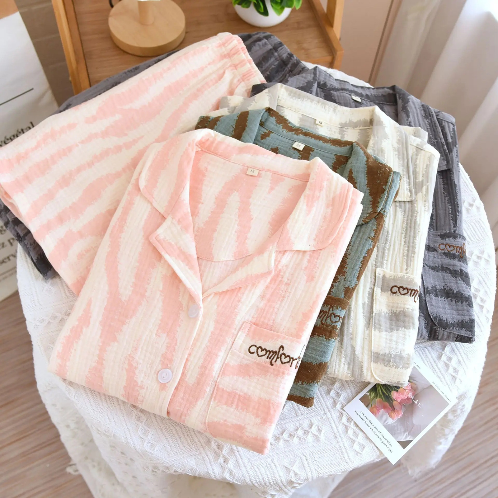 Wholesale Retail Couple Pajamas Womens Spring Autumn Cotton Short Sleeve Shorts Summer Mens Large Size Homewear Set 250529