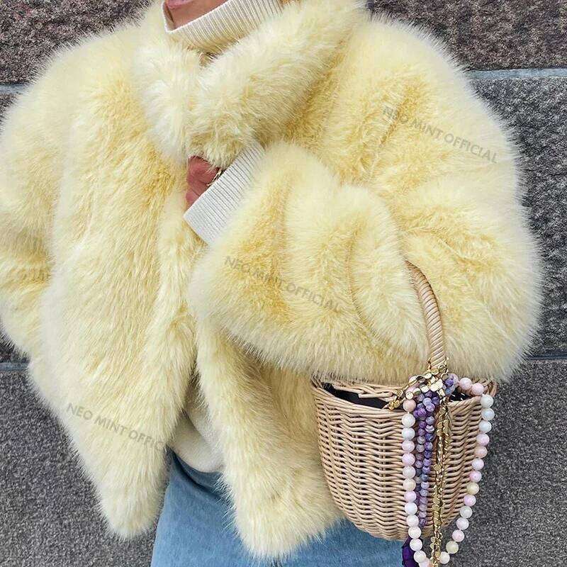 Neo Mint 2024 Winter Women Yellow Faux Jacket Chic Girls Fashion Streetwear Thicken Warm Stand Collar Fox Fur Coat Outerwear