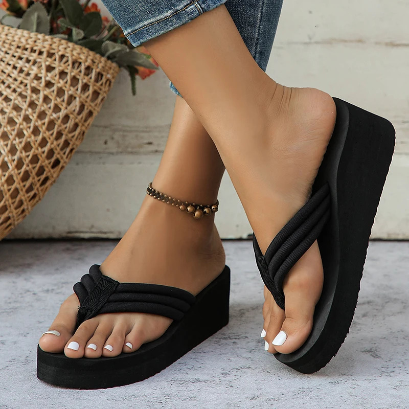 Lightweight Wedge Flip Flops for Women Fashion Clip Toe Platform Slippers Woman 2025 Summer Thick Bottom Non Slip Beach Slides 250605