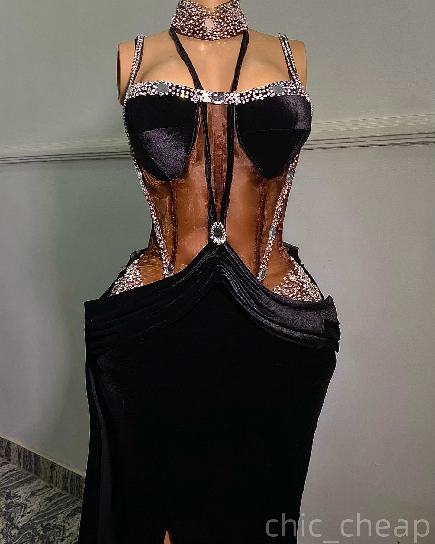 Mermaid Black Prom Dresses 2025 Beaded Crystals Velvet Halter Evening Formal Party Second Birthday Engagement Gowns Plus Size Dress For Special Occasi