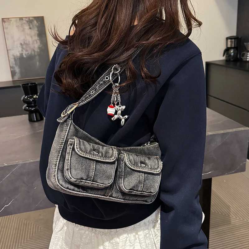 Double Pouch Design Underarm Shoulder Bag Women French Style Armpit Purse Designer Jeans Bag Vintage Denim Handbag Sling BagXJ250605