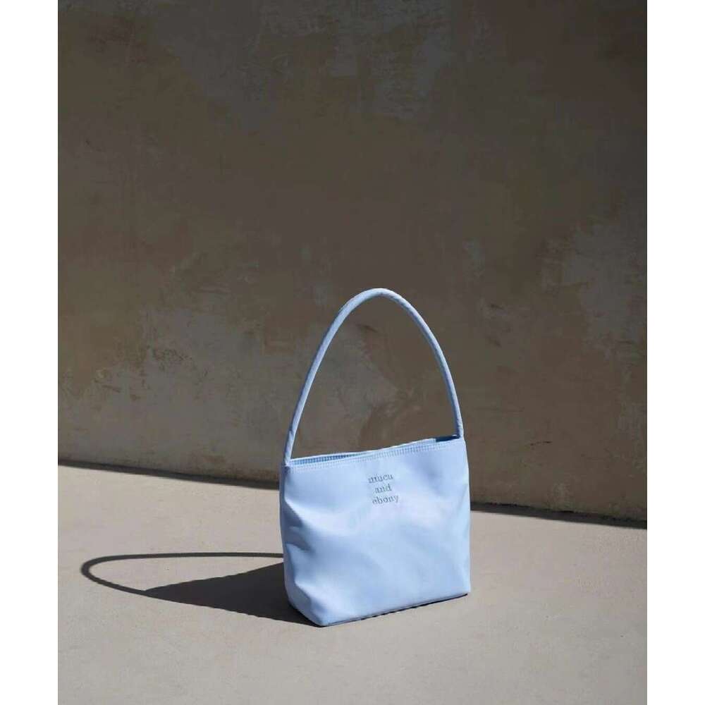 Korean Much and Eboy 2024 New Bucket for Women Simple Casual Versatile Handbag Nylon Shoulder Bag