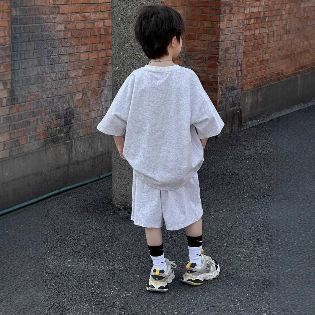 2025 Summer New Childrens Short Sleeved T-shirt Shorts Two-piece Set Boys Loose Pure Cotton Trendy R250605
