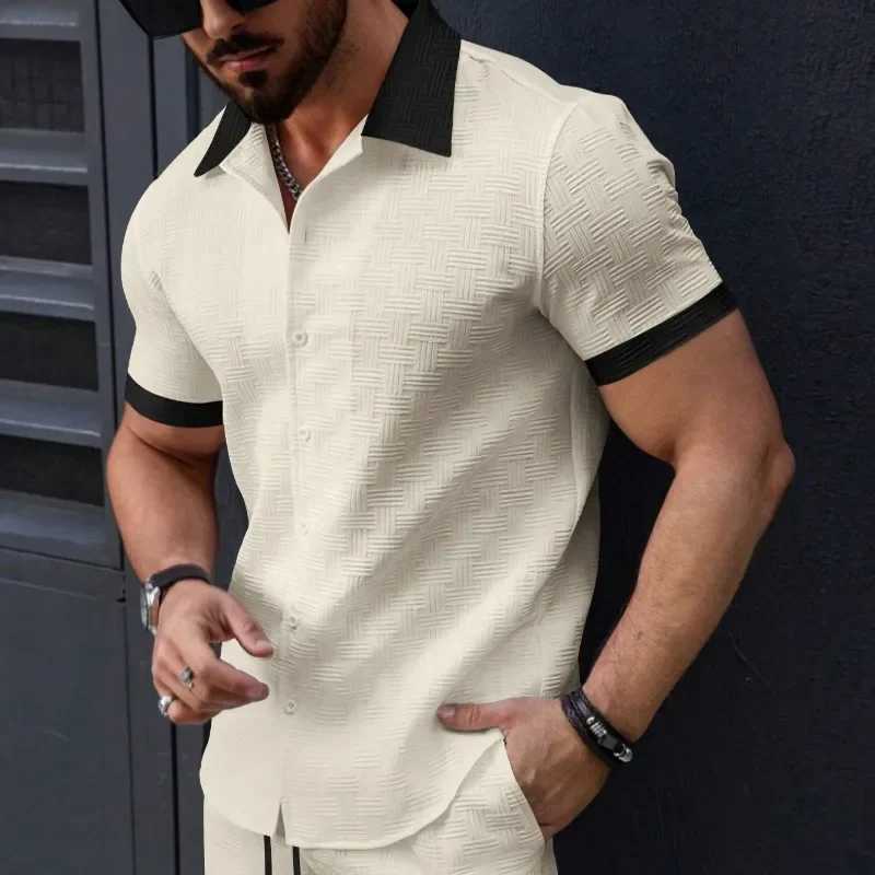 New Fashion Mens Jacquard Collocation Color Casual Short-sleeved Shirt Mens Casual T-shirt Men Clothing Polo Shirt XJ250605