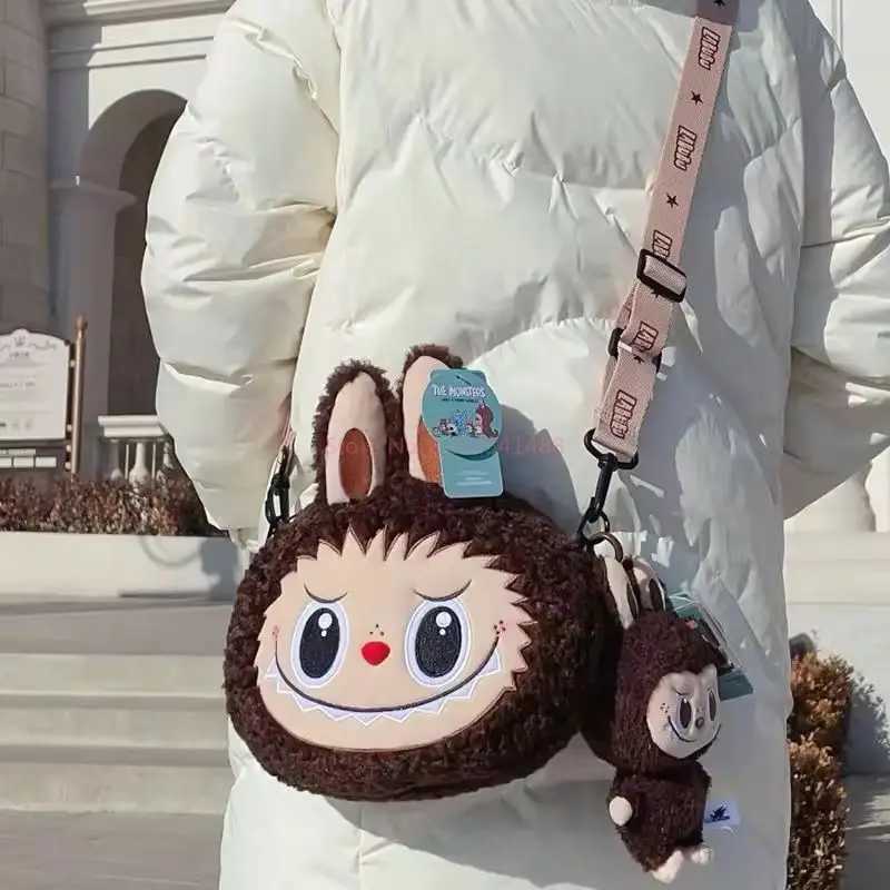 Pop Labubu Mart Urban Amusement Park Limited Edition Carto Cute S Plush Fur Large Capacity Crossbody Fem Bag