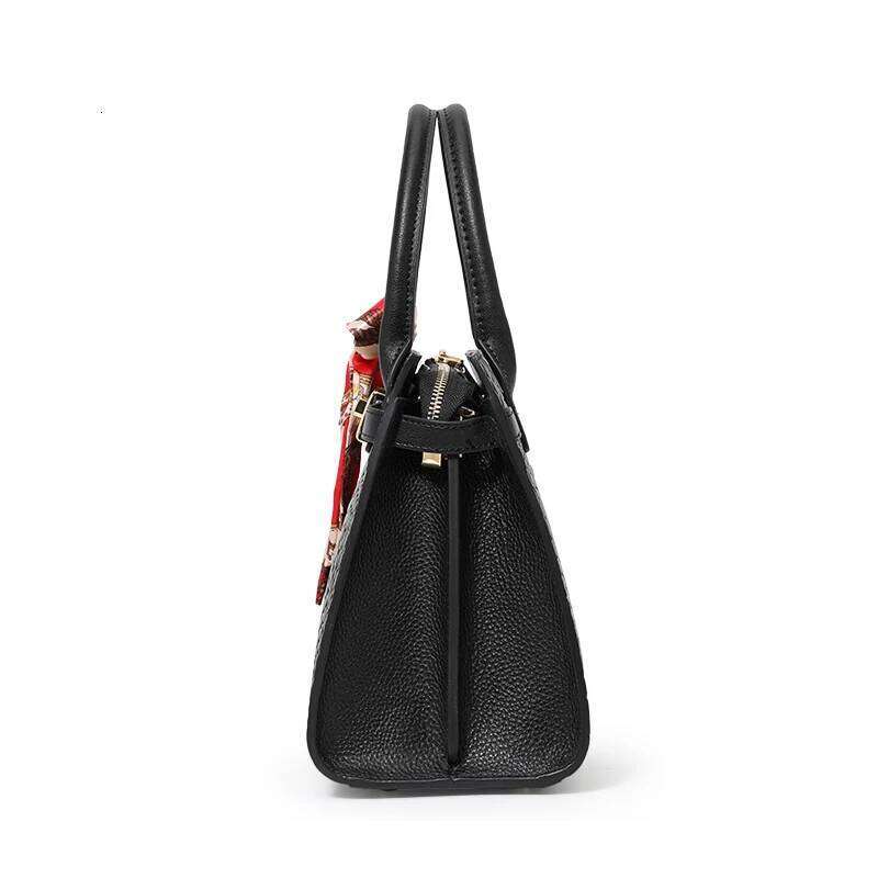 Women's Bags Designer New Model Handbag - Luxurious, Elegant, Practical, Large Capacity And Portable For Commuting