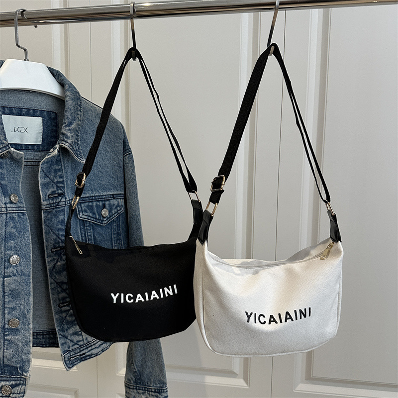 designer Unisex Small Crossbody Bag Stylish Ins 2025 New Niche Design Crossbody Bag Trendy Casual Pillow Bag