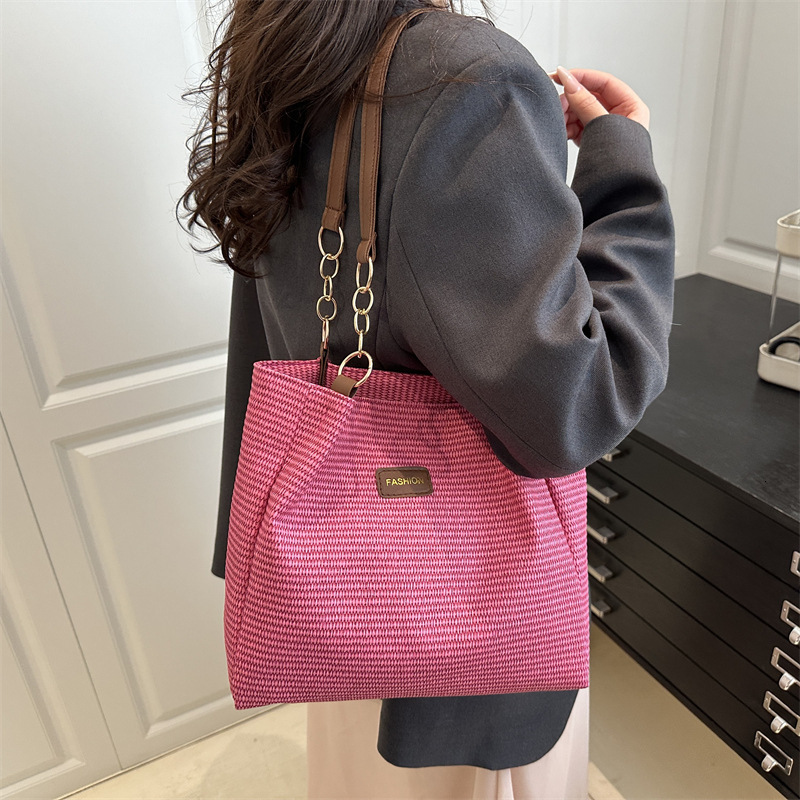 designer Fashion Casual Texture Niche Design Underarm Bag 2025 Spring Simple New Trendy Women's Shoulder Bag