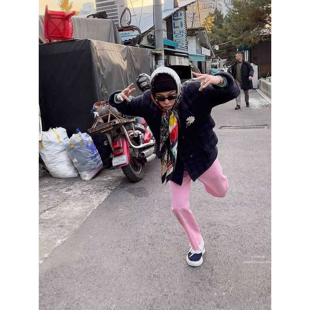 2025 New GD G-Dragon Graffiti Style Square PMO Letter Print Hip-Hop Silk Scarf Headscarf