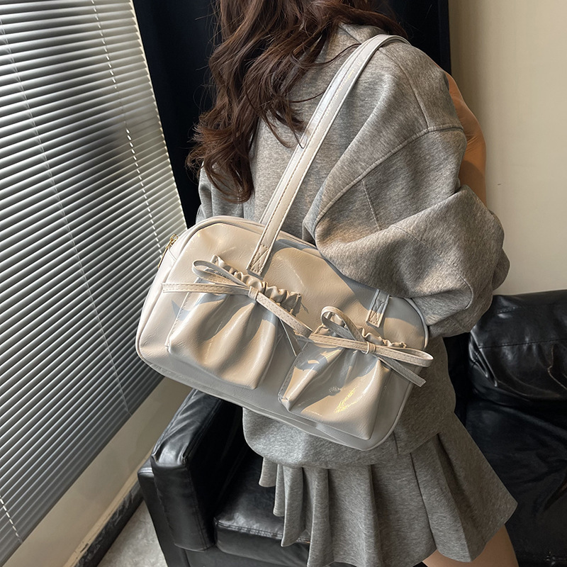 designer 2025 New Spring Stylish Korean Pleated Shoulder Bag Niche Underarm Small Bag Women's Fashion Commuter Tote Bag